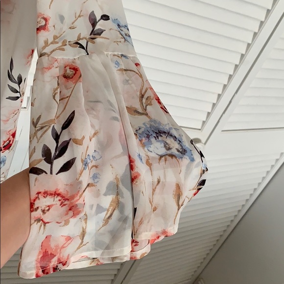 Two piece floral blouse - Picture 3 of 7